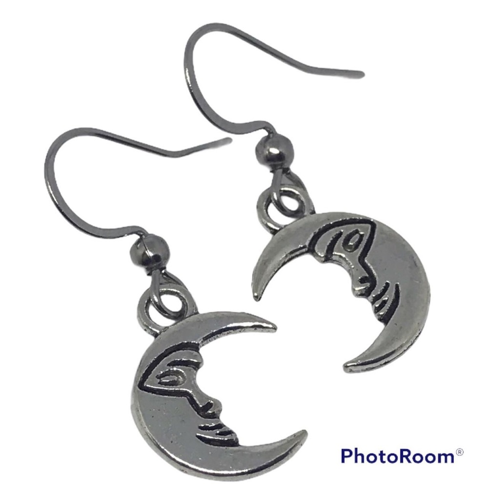 Crescent moon charm bracelet plus bonus earrings boho witchy vibes handmade new - Picture 4 of 4